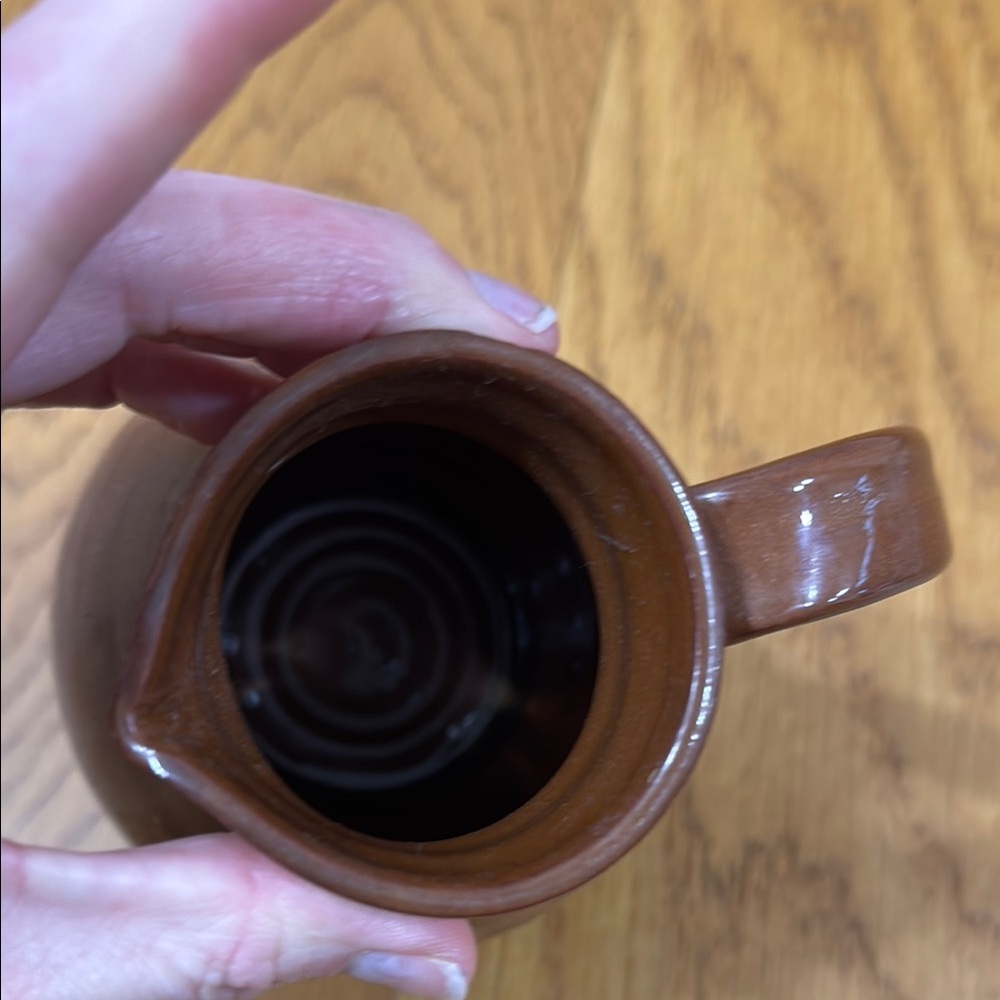 Brown Plimoth Patuxet pottery ceramic kitchen pitcher - Picture 9 of 11